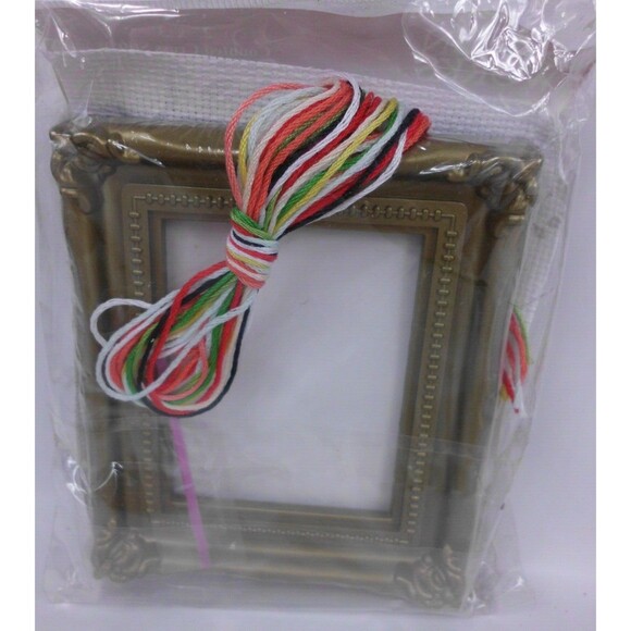 Design Works Cross Stitch Kit Christmas Santa Claus Picture Frame Mat 544 & 547 - Picture 5 of 5